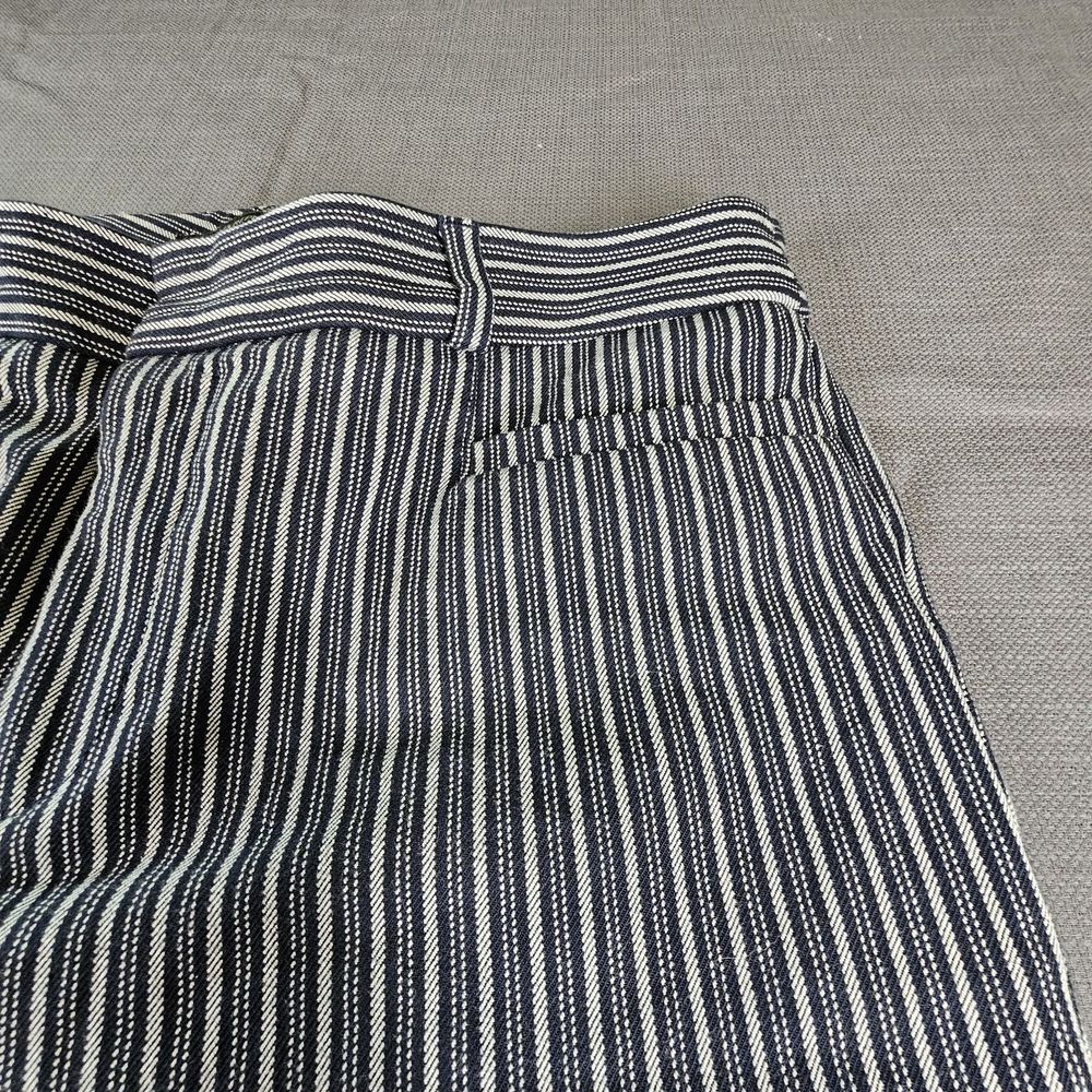 Banana Republic Sloan blue white striped slacks Size 6